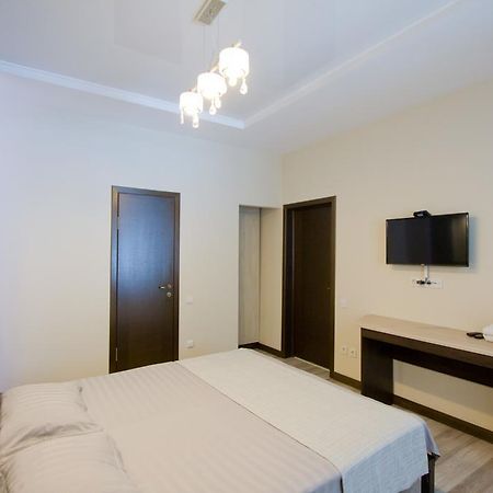 Center Hotel Bichkek Extérieur photo