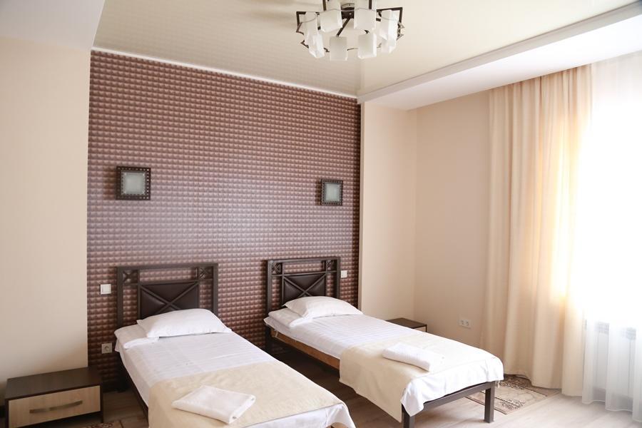 Center Hotel Bichkek Extérieur photo